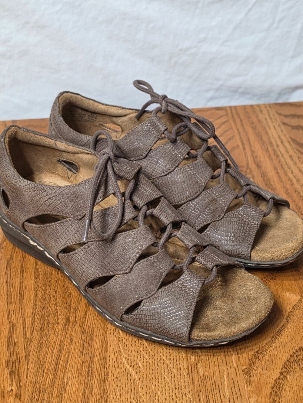Natural Soul Beatrice Gladiator Beige Open Toe Lace Up 1in Heel Sandal Size 7.5
